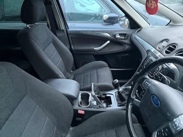 Used Ford S-Max 2010 for sale - 76270348: Photo 4