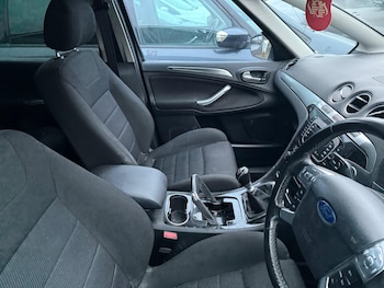 Used Ford S-Max 2010 for sale - 76270348: Photo 4