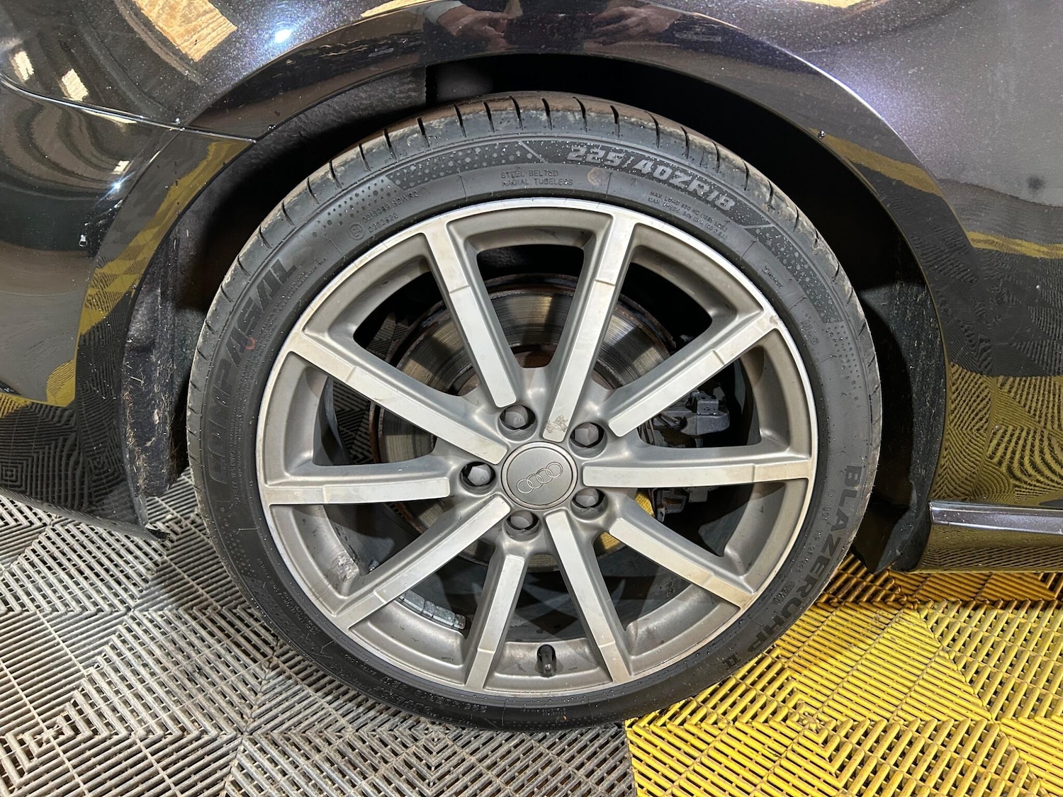 Vehicle 21