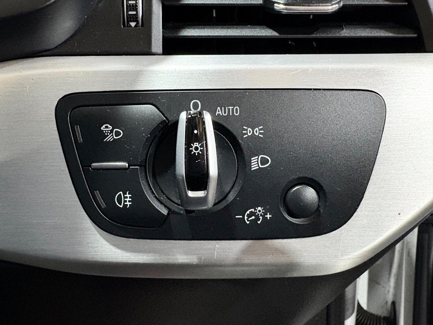 Used Audi A5 Cabriolet 2017 for sale - 75991473: Photo 93