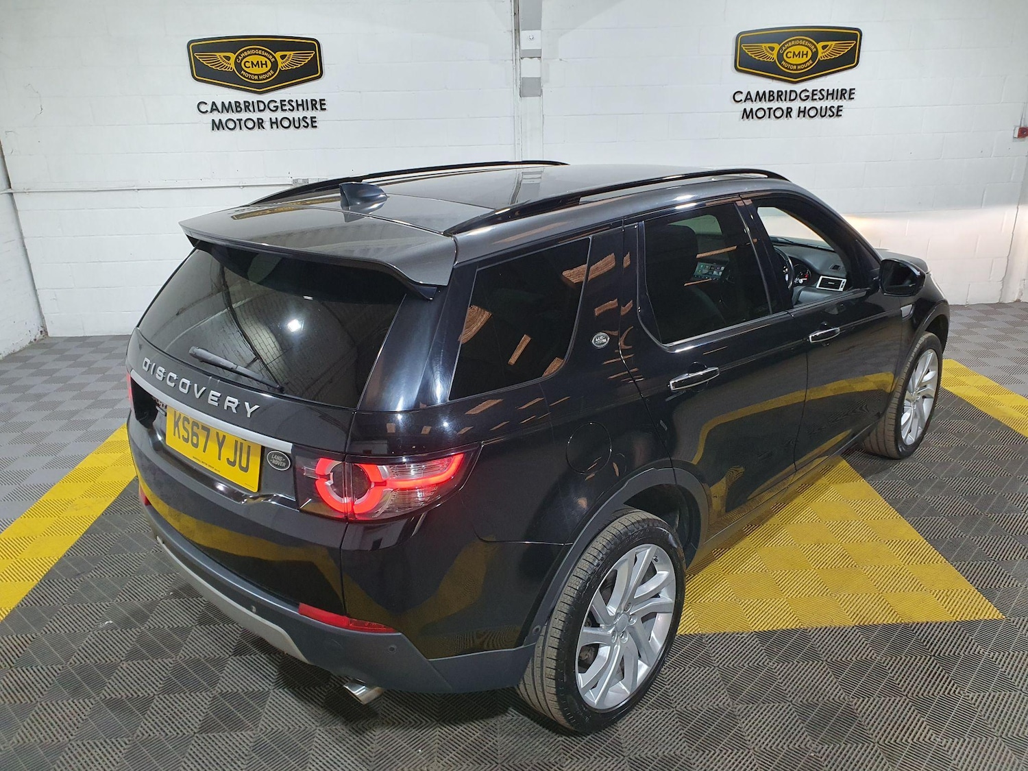 Used Land Rover Discovery Sport 2017 for sale - 76991313: Photo 15