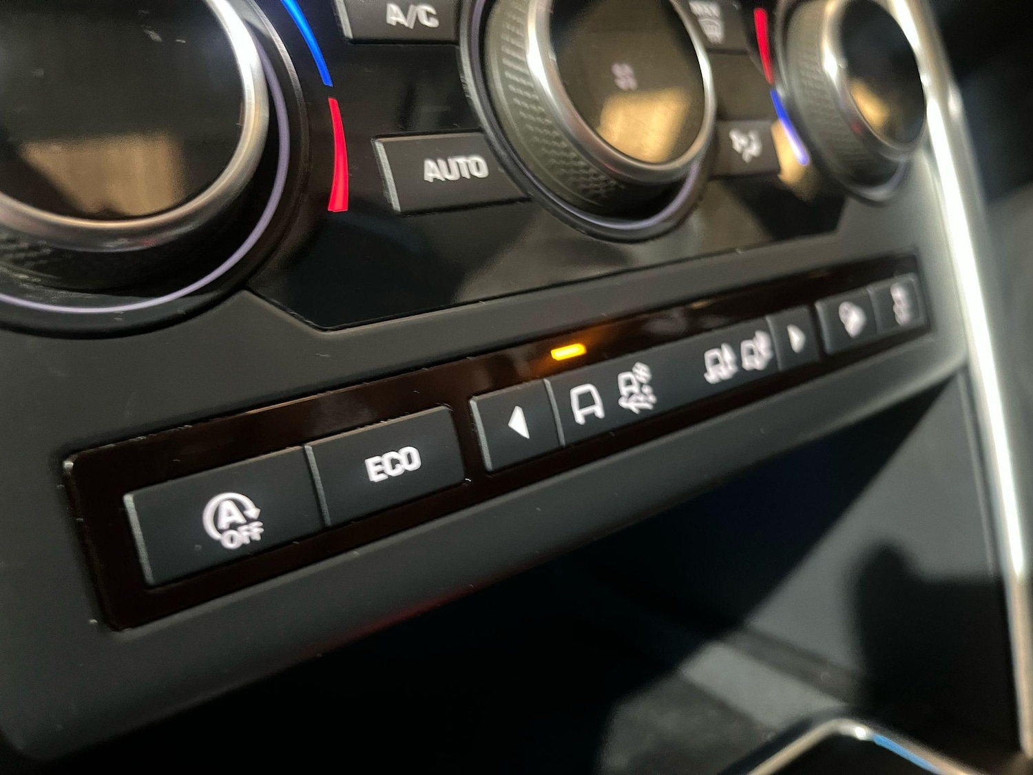 Used Land Rover Discovery Sport 2017 for sale - 76991313: Photo 17