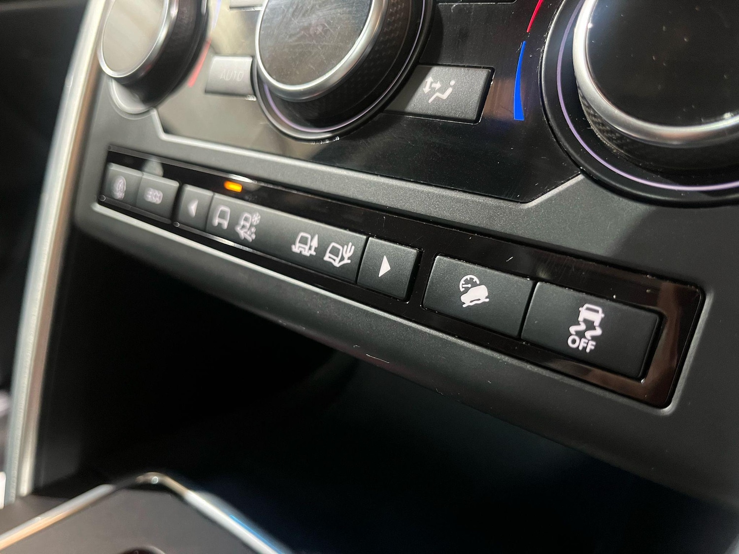 Used Land Rover Discovery Sport 2017 for sale - 76991313: Photo 19