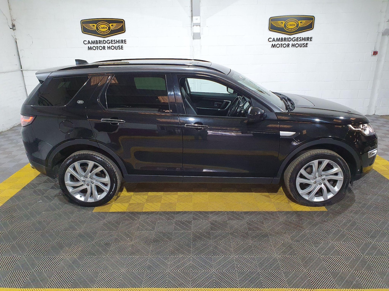 Used Land Rover Discovery Sport 2017 for sale - 76991313: Photo 27