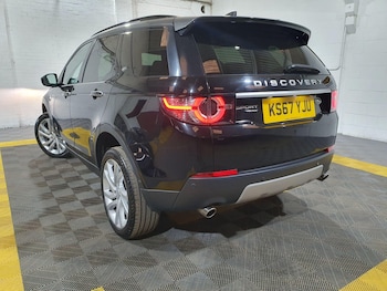 Used Land Rover Discovery Sport 2017 for sale - 76991313: Photo