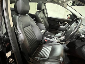 Used Land Rover Discovery Sport 2017 for sale - 76991313: Photo