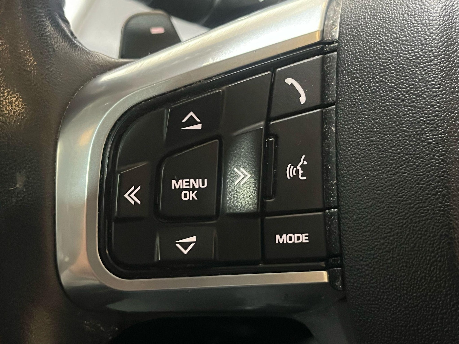 Used Land Rover Discovery Sport 2017 for sale - 76991313: Photo 54