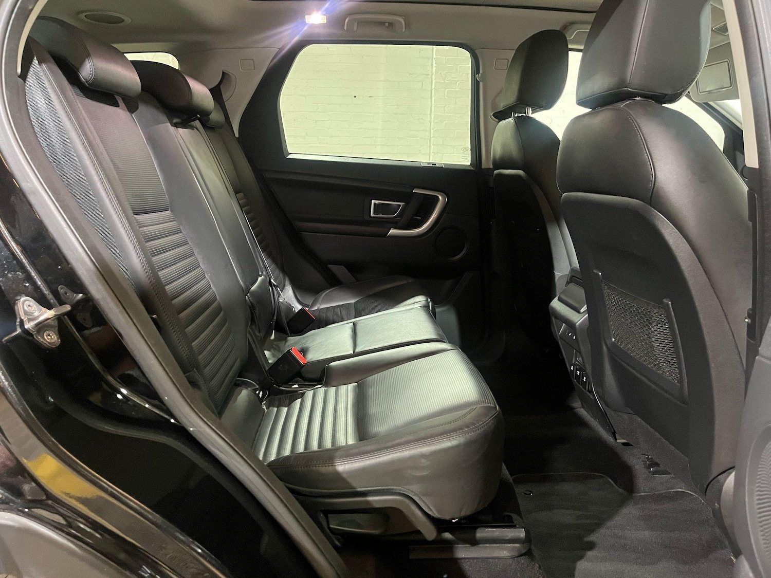 Used Land Rover Discovery Sport 2017 for sale - 76991313: Photo 60