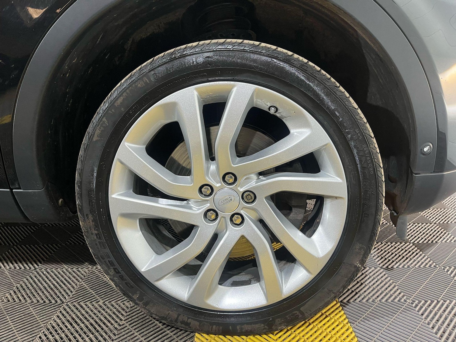 Used Land Rover Discovery Sport 2017 for sale - 76991313: Photo 74