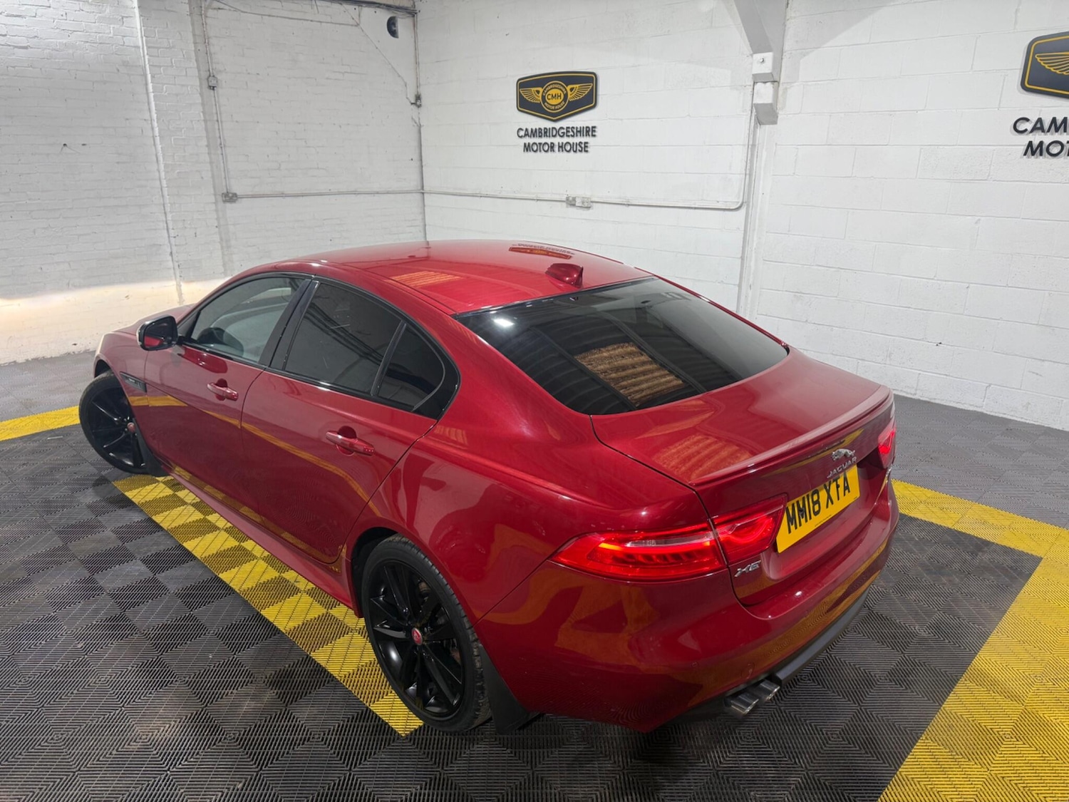Used Jaguar XE 2018 for sale - 77253701: Photo 11