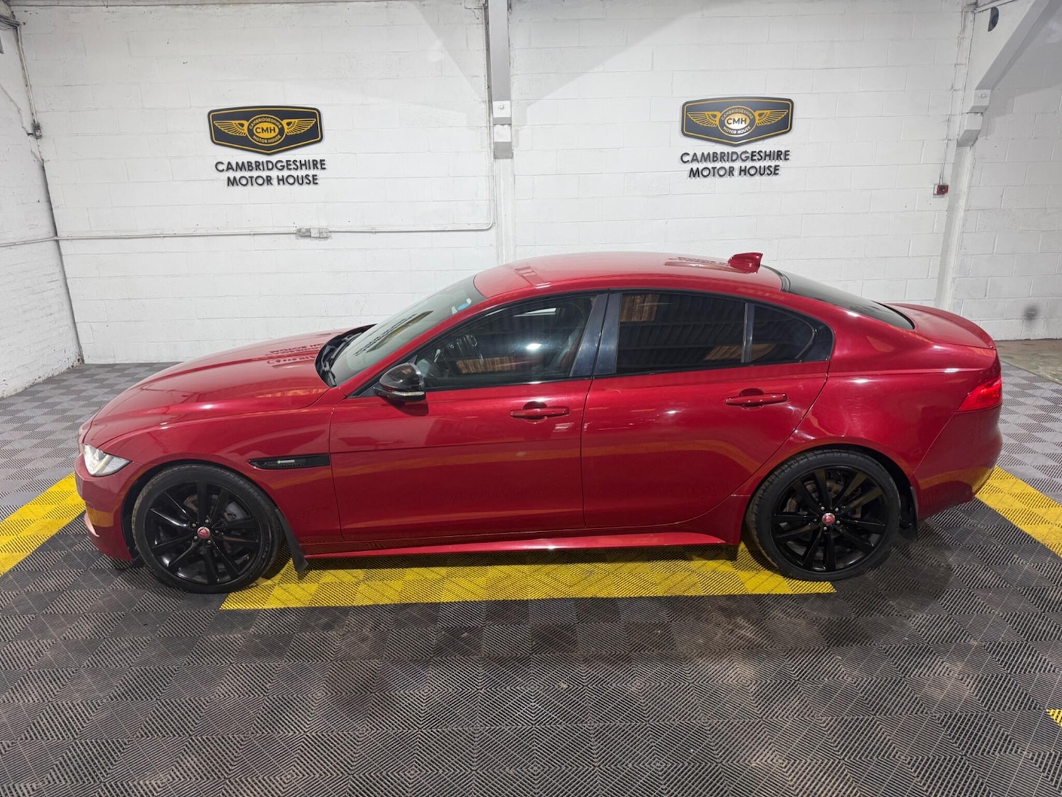 Used Jaguar XE 2018 for sale - 77253701: Photo 13