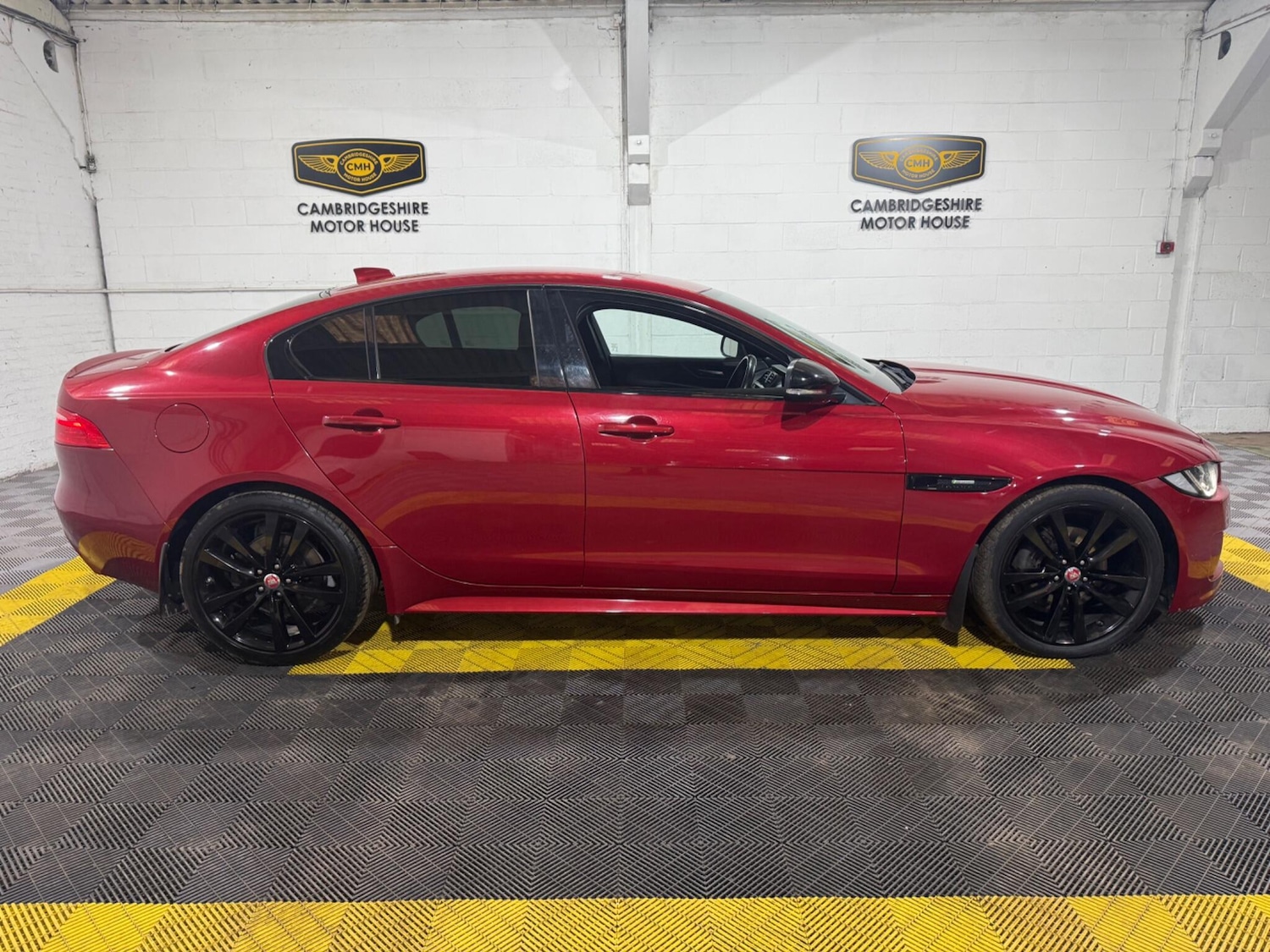 Used Jaguar XE 2018 for sale - 77253701: Photo 18