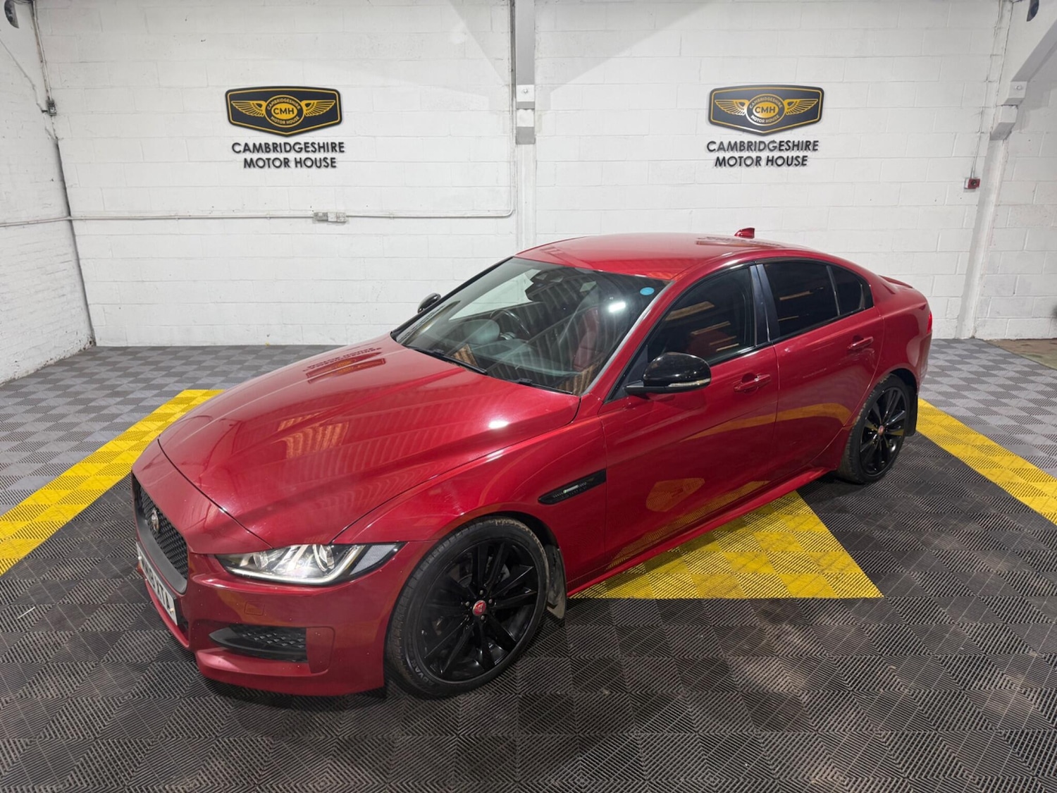 Used Jaguar XE 2018 for sale - 77253701: Photo 21