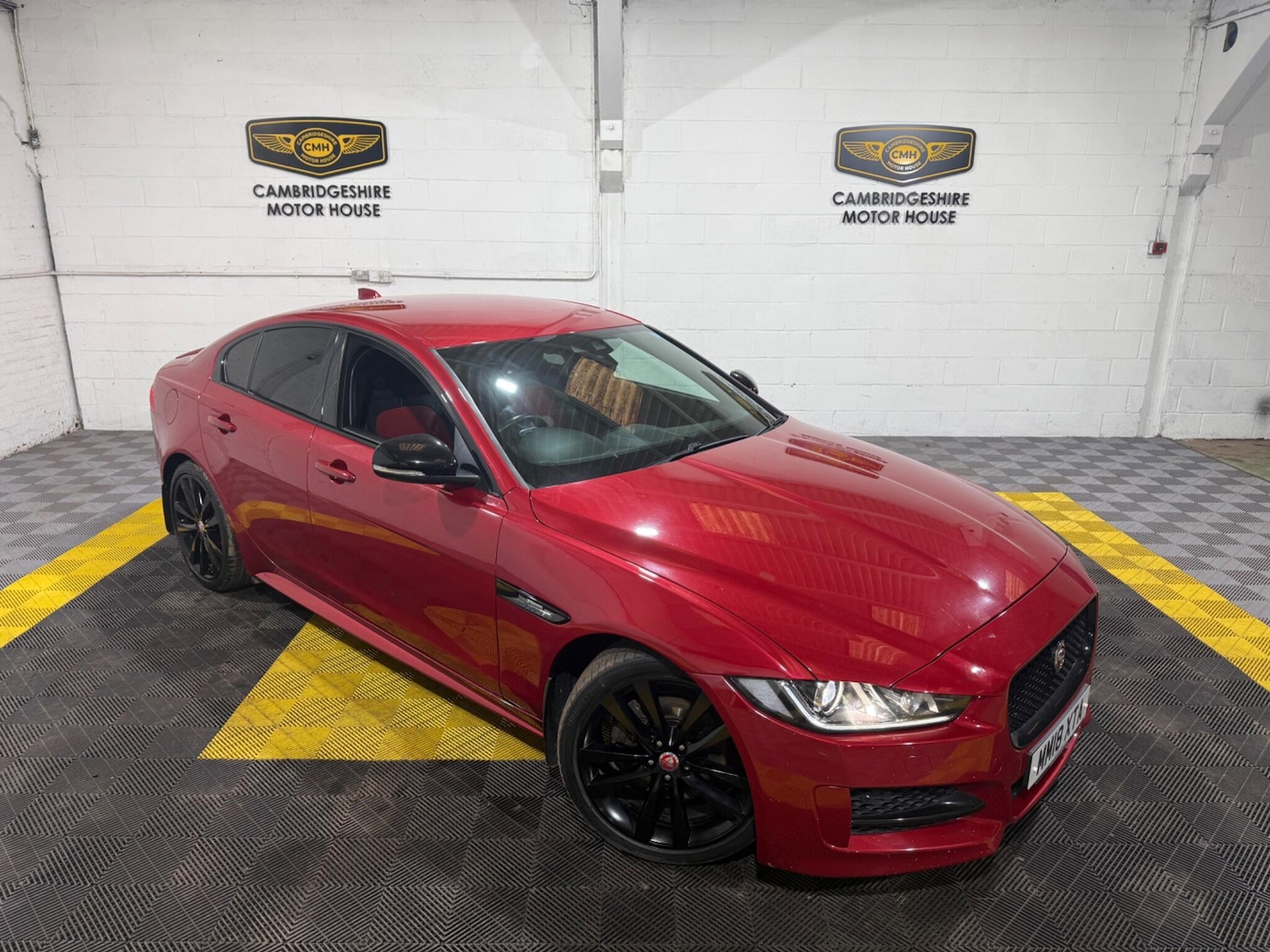 Used Jaguar XE 2018 for sale - 77253701: Photo 24