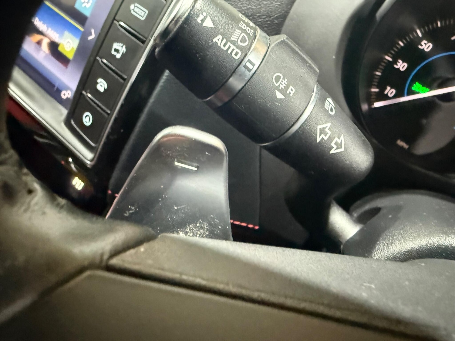 Used Jaguar XE 2018 for sale - 77253701: Photo 27