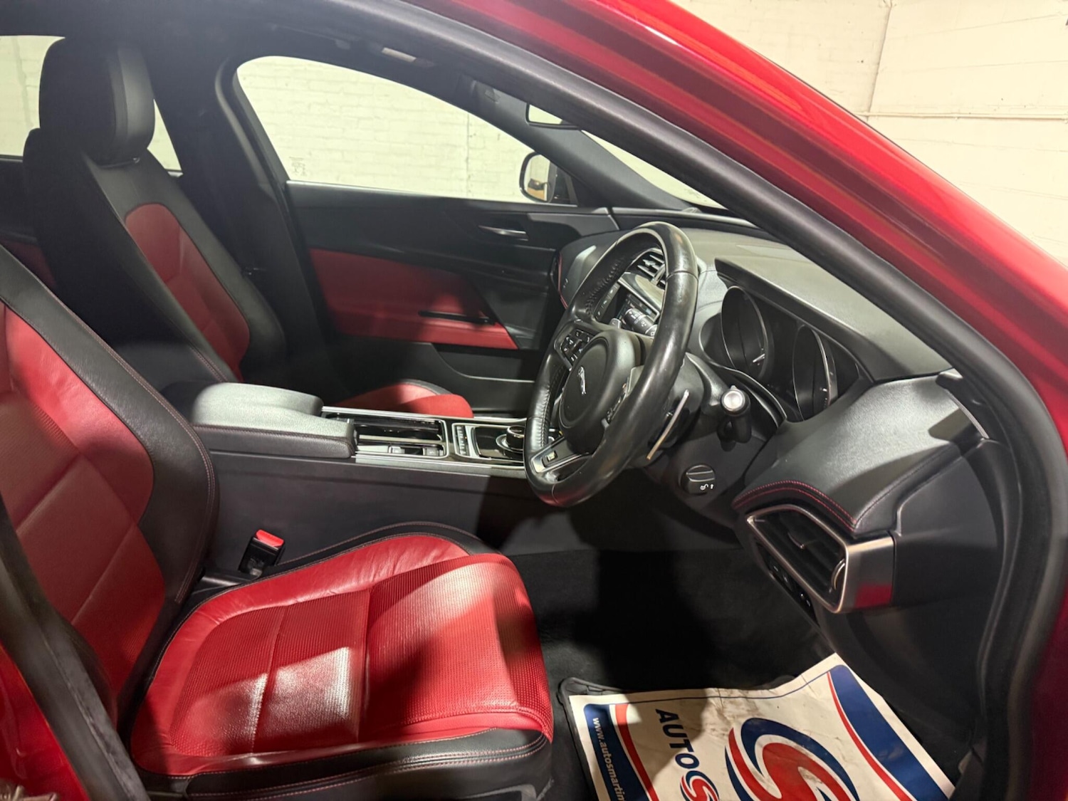 Used Jaguar XE 2018 for sale - 77253701: Photo 36