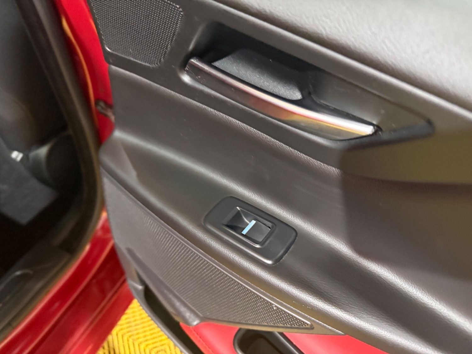 Used Jaguar XE 2018 for sale - 77253701: Photo 46