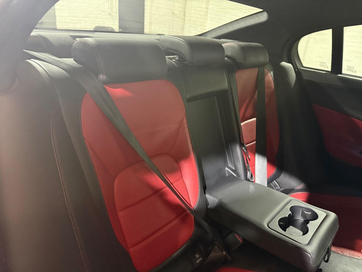 Used Jaguar XE 2018 for sale - 77253701: Photo 8