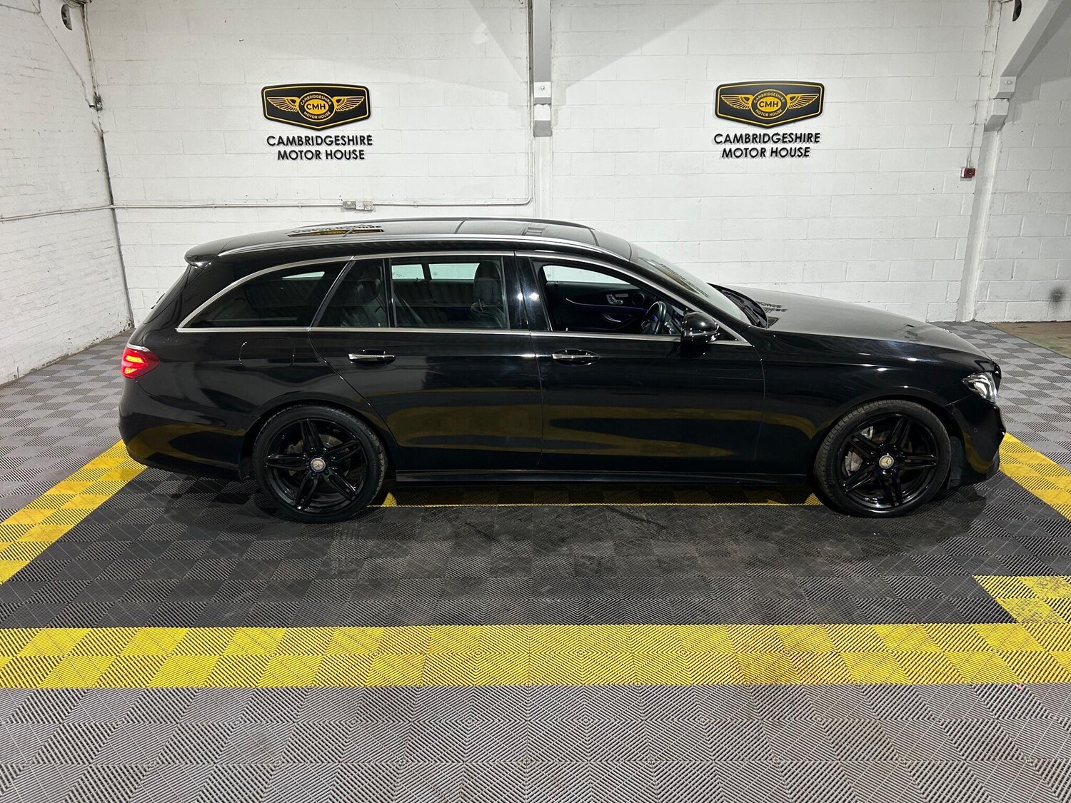 Used Mercedes-Benz E Class 2017 for sale - 76378020: Photo 31