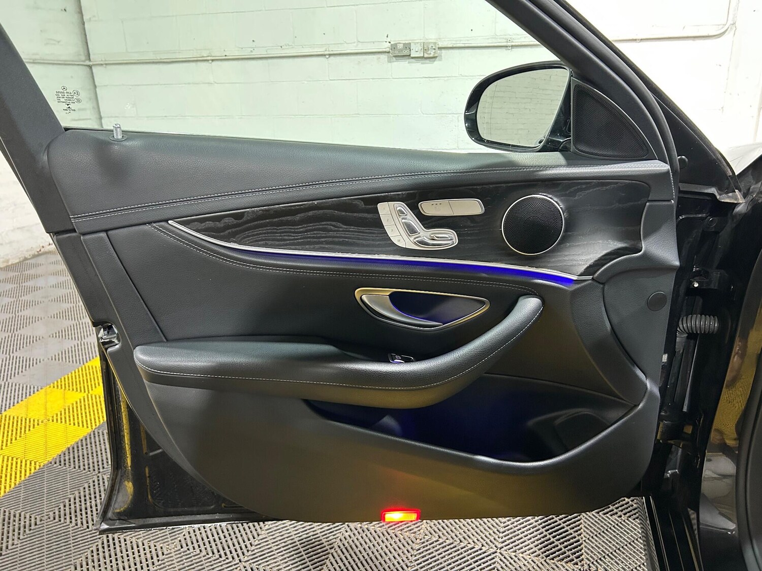 Used Mercedes-Benz E Class 2017 for sale - 76378020: Photo 67