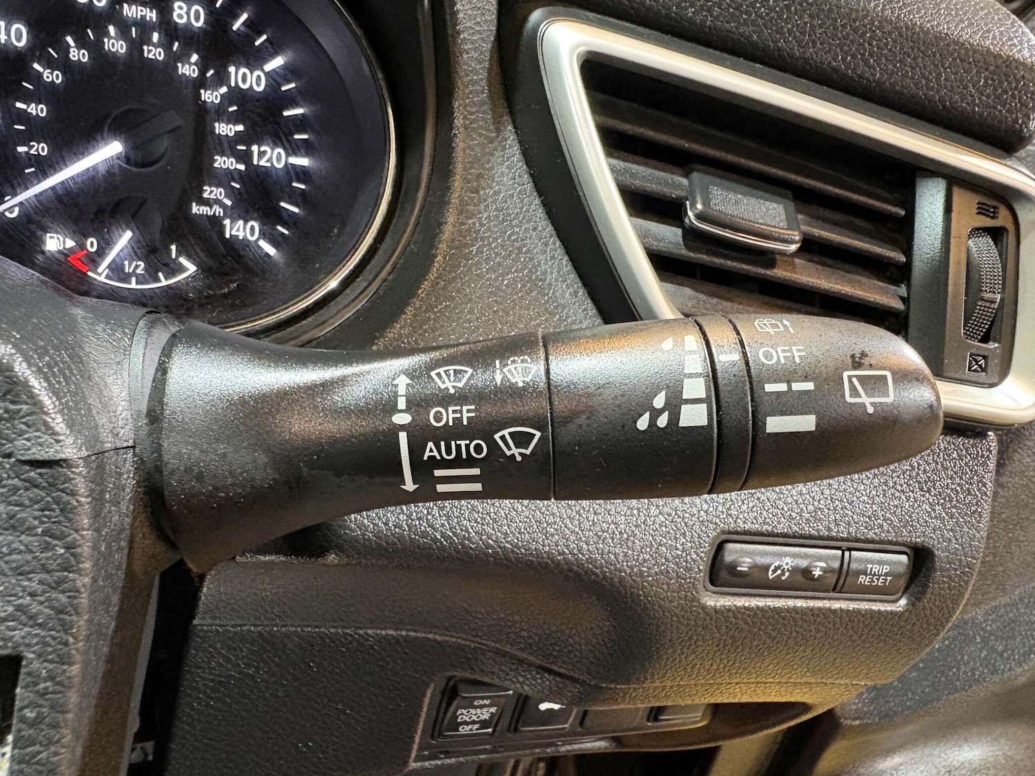 Used Nissan X-Trail 2016 for sale - 78170833: Photo 28