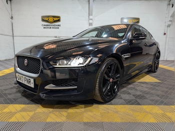 Used Jaguar XE 2017 for sale - 79520653: Photo