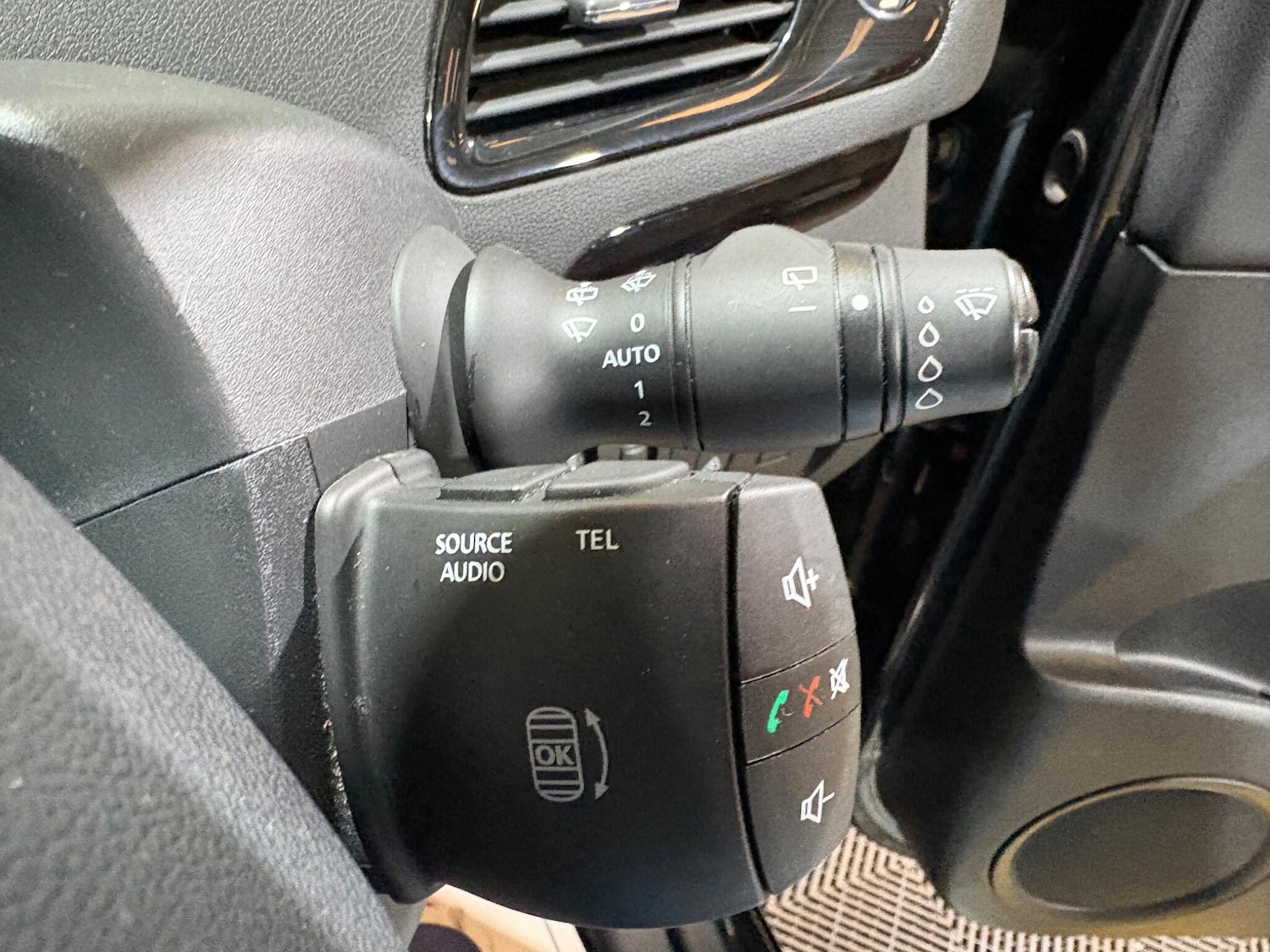 Used Renault Scenic 2013 for sale - 77637782: Photo 24