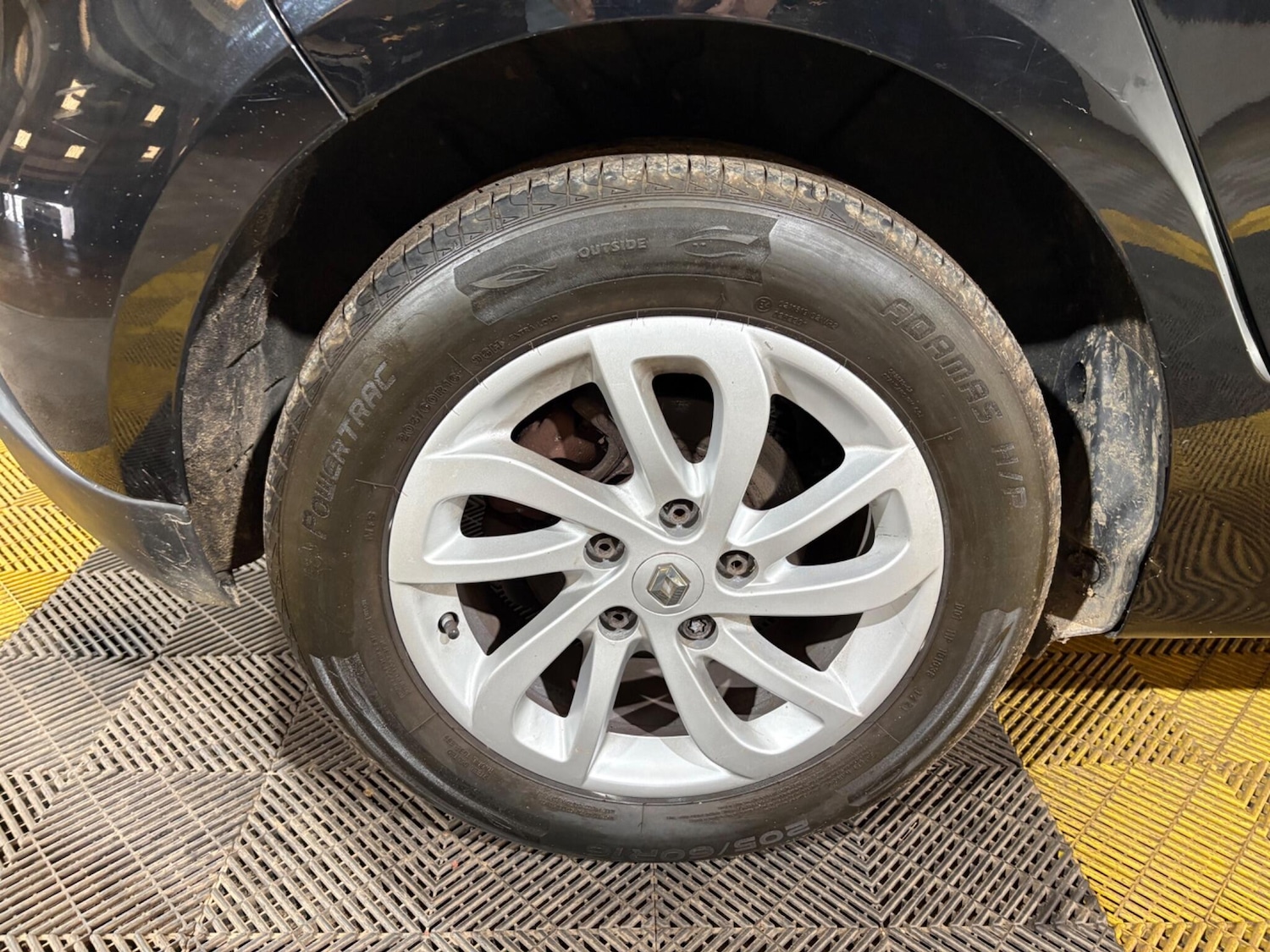 Used Renault Scenic 2013 for sale - 77637782: Photo 42