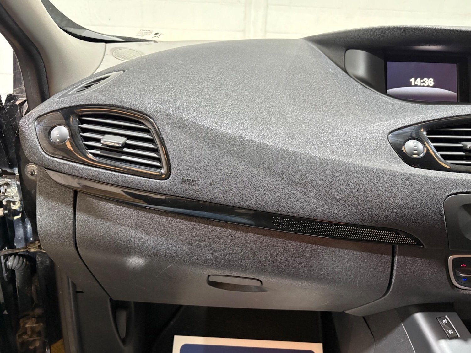 Used Renault Scenic 2013 for sale - 77637782: Photo 56