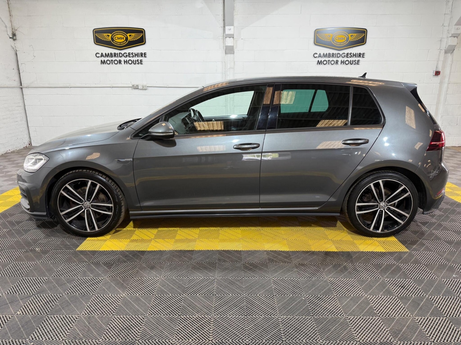 Used Volkswagen Golf 2017 for sale - 76688837: Photo 25