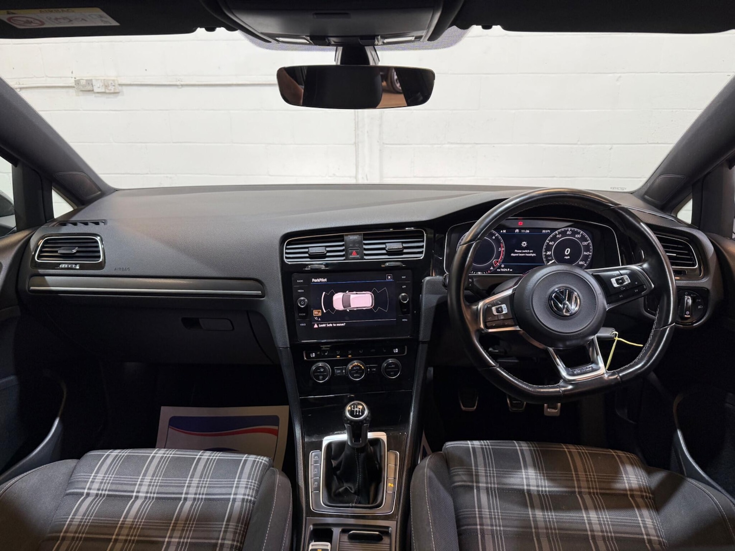 Used Volkswagen Golf 2017 for sale - 76688837: Photo 3