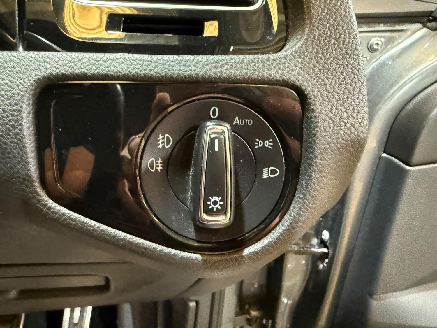 Used Volkswagen Golf 2017 for sale - 76688837: Photo 35