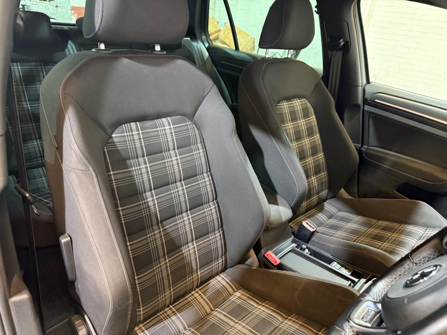 Used Volkswagen Golf 2017 for sale - 76688837: Photo 37