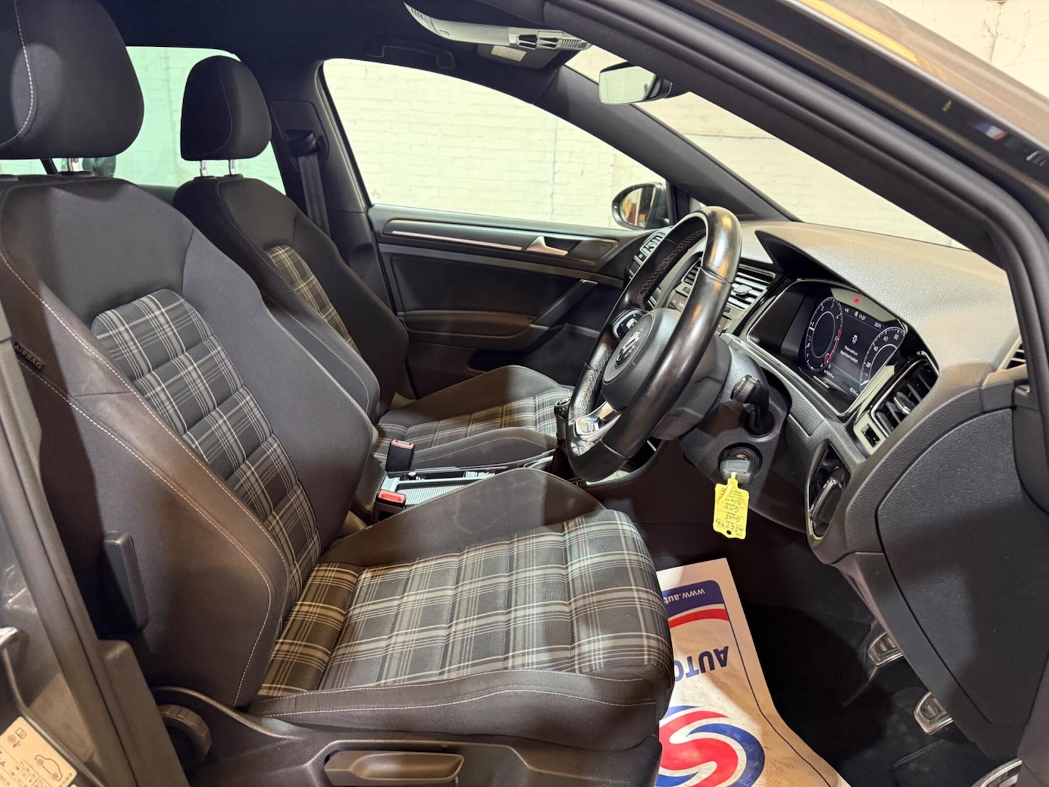 Used Volkswagen Golf 2017 for sale - 76688837: Photo 38