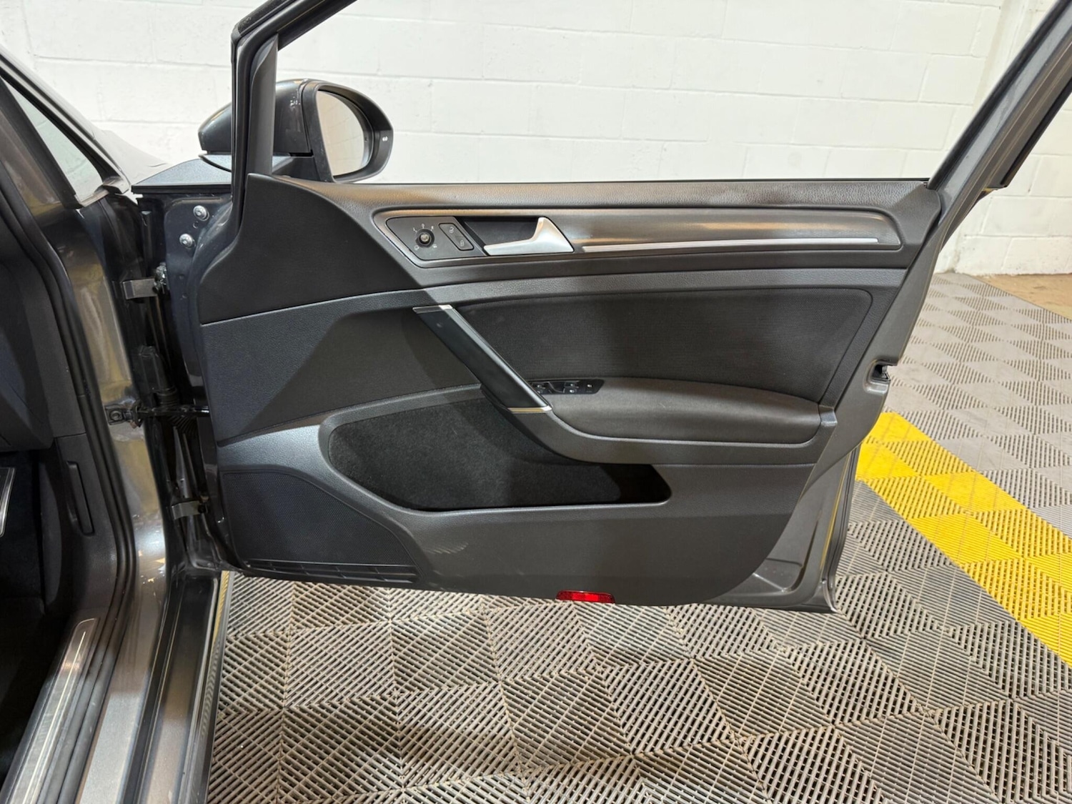 Used Volkswagen Golf 2017 for sale - 76688837: Photo 39