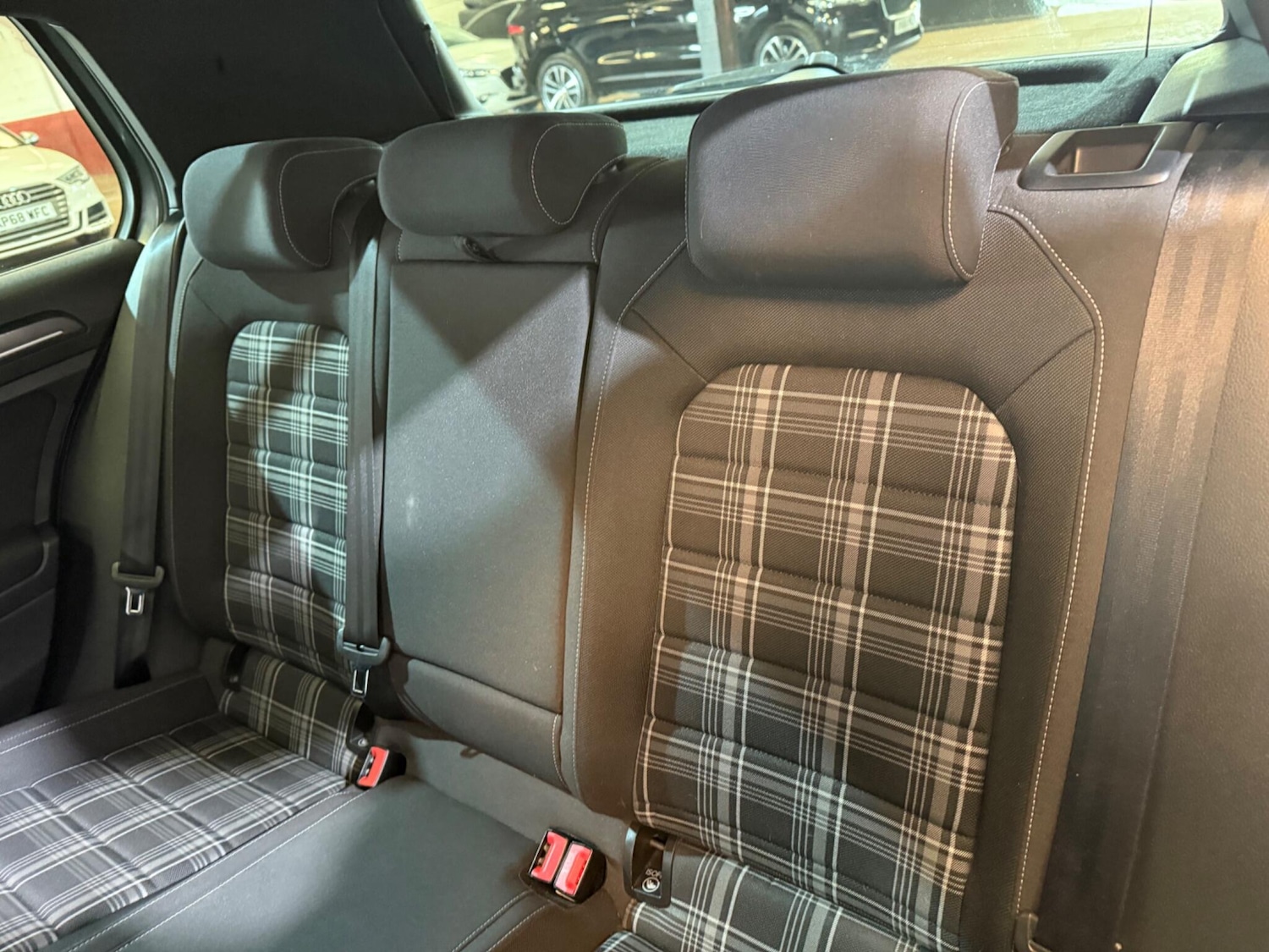 Used Volkswagen Golf 2017 for sale - 76688837: Photo 48