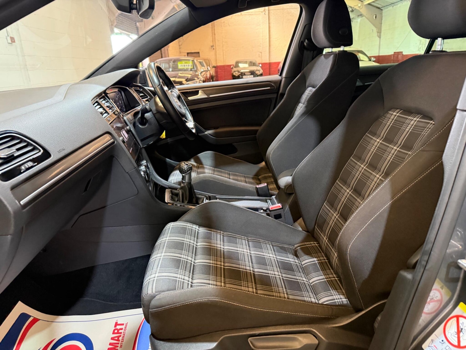 Used Volkswagen Golf 2017 for sale - 76688837: Photo 56