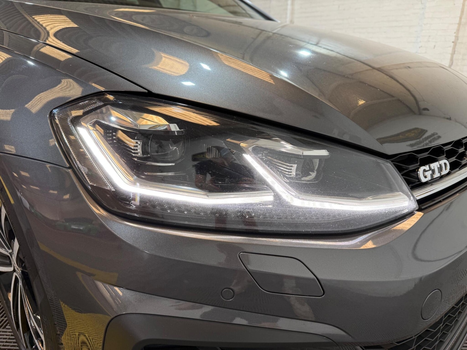 Used Volkswagen Golf 2017 for sale - 76688837: Photo 64