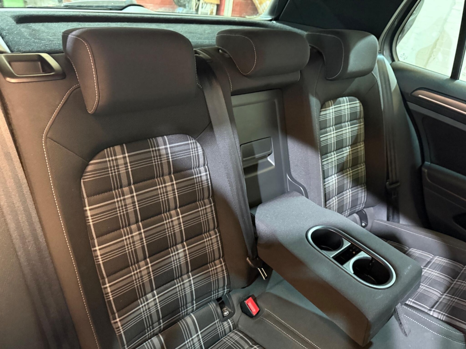 Used Volkswagen Golf 2017 for sale - 76688837: Photo 8