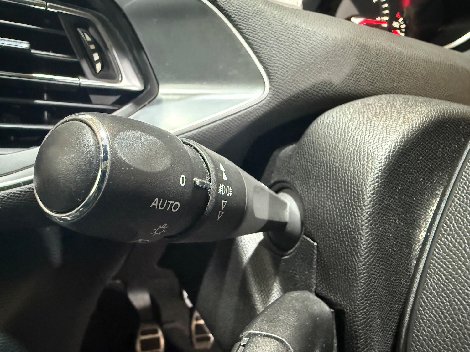 Used Peugeot 308 2019 for sale - 76458090: Photo 26