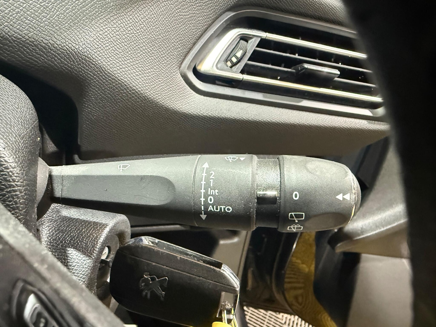 Used Peugeot 308 2019 for sale - 76458090: Photo 31