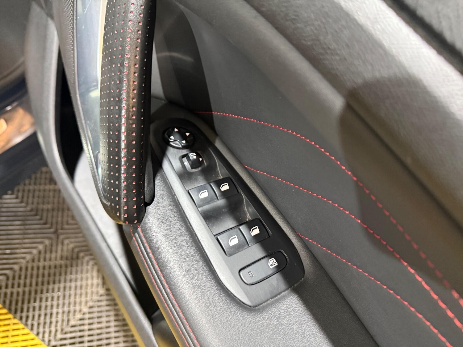 Used Peugeot 308 2019 for sale - 76458090: Photo 36