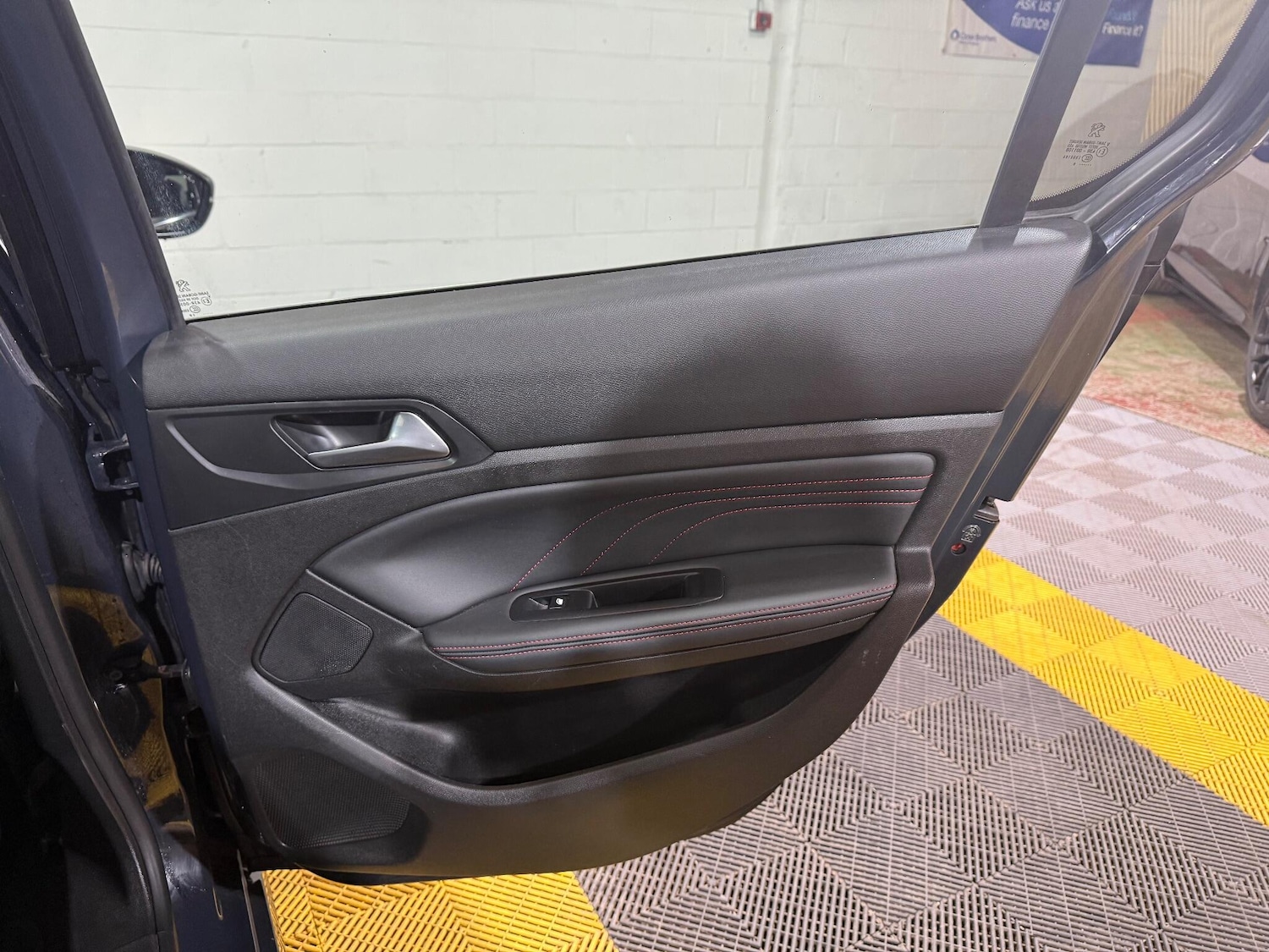 Used Peugeot 308 2019 for sale - 76458090: Photo 43