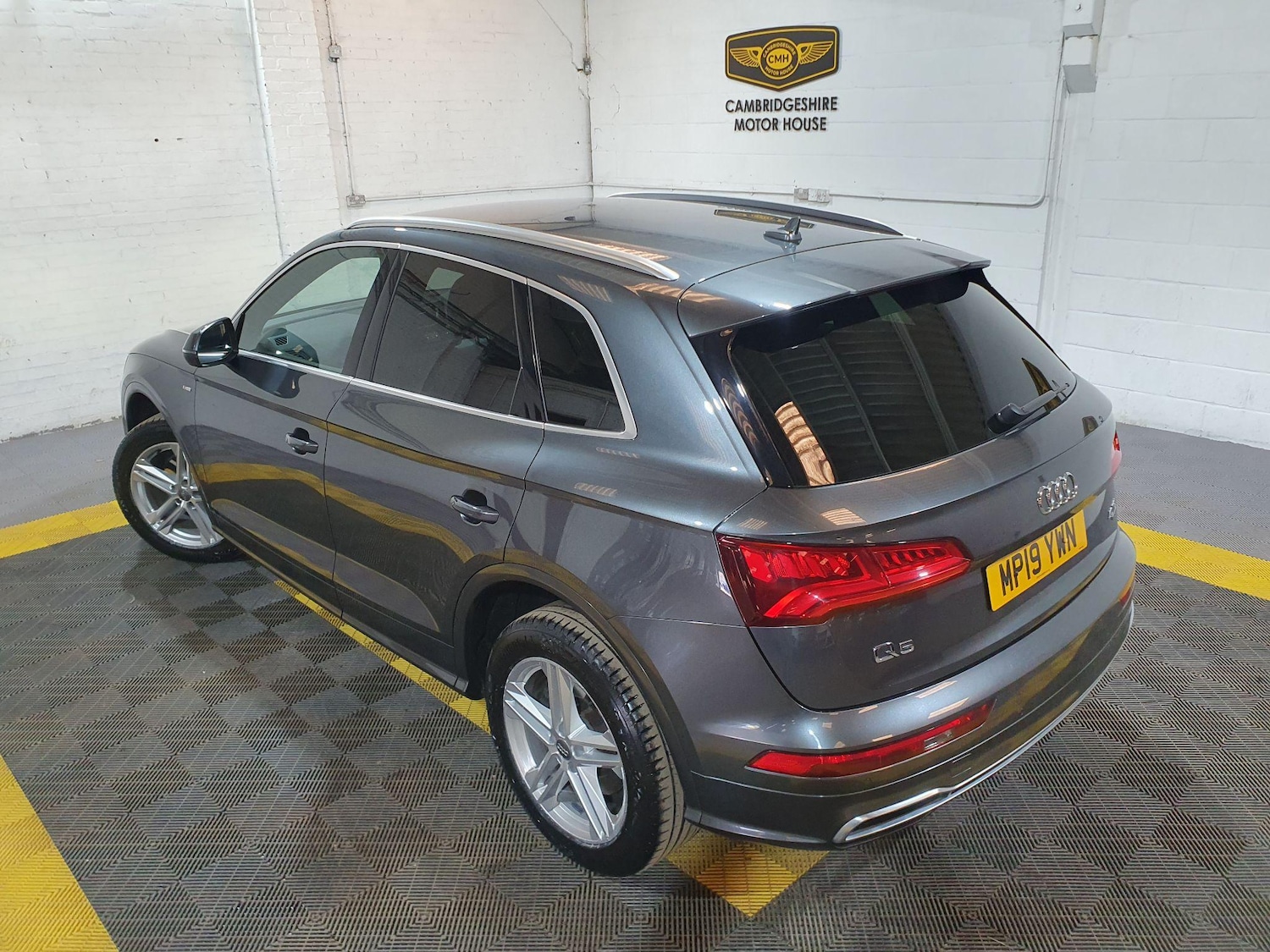Used Audi Q5 for sale - 76996768: Photo 2