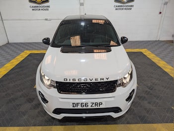 Used Land Rover Discovery Sport 2016 for sale - 79740840: Photo