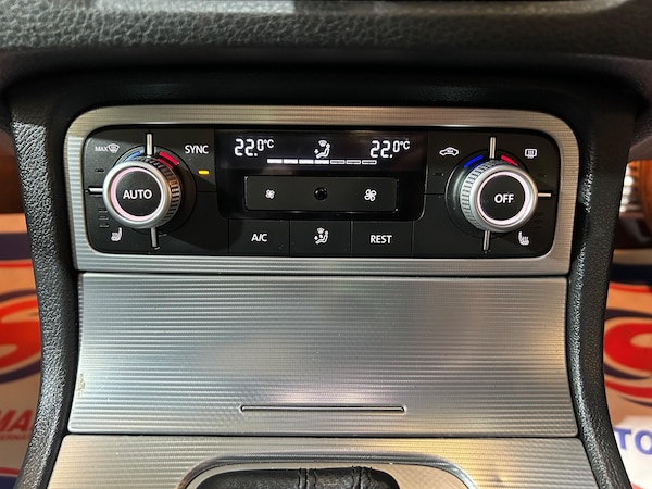 Used Volkswagen Touareg 2015 for sale - 76201315: Photo 20