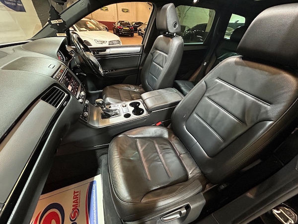 Used Volkswagen Touareg 2015 for sale - 76201315: Photo 24