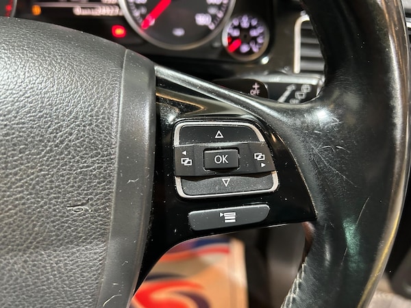 Used Volkswagen Touareg 2015 for sale - 76201315: Photo 41