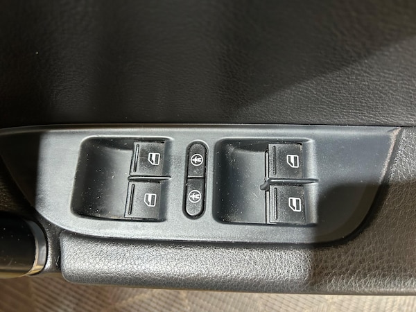 Used Volkswagen Touareg 2015 for sale - 76201315: Photo 42