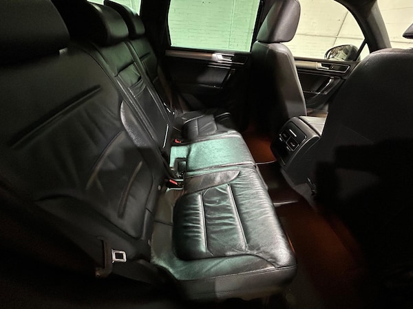 Used Volkswagen Touareg 2015 for sale - 76201315: Photo 48